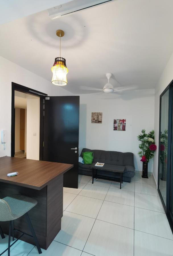Almas Puteri Harbour Apartment Nusajaya  Exterior photo
