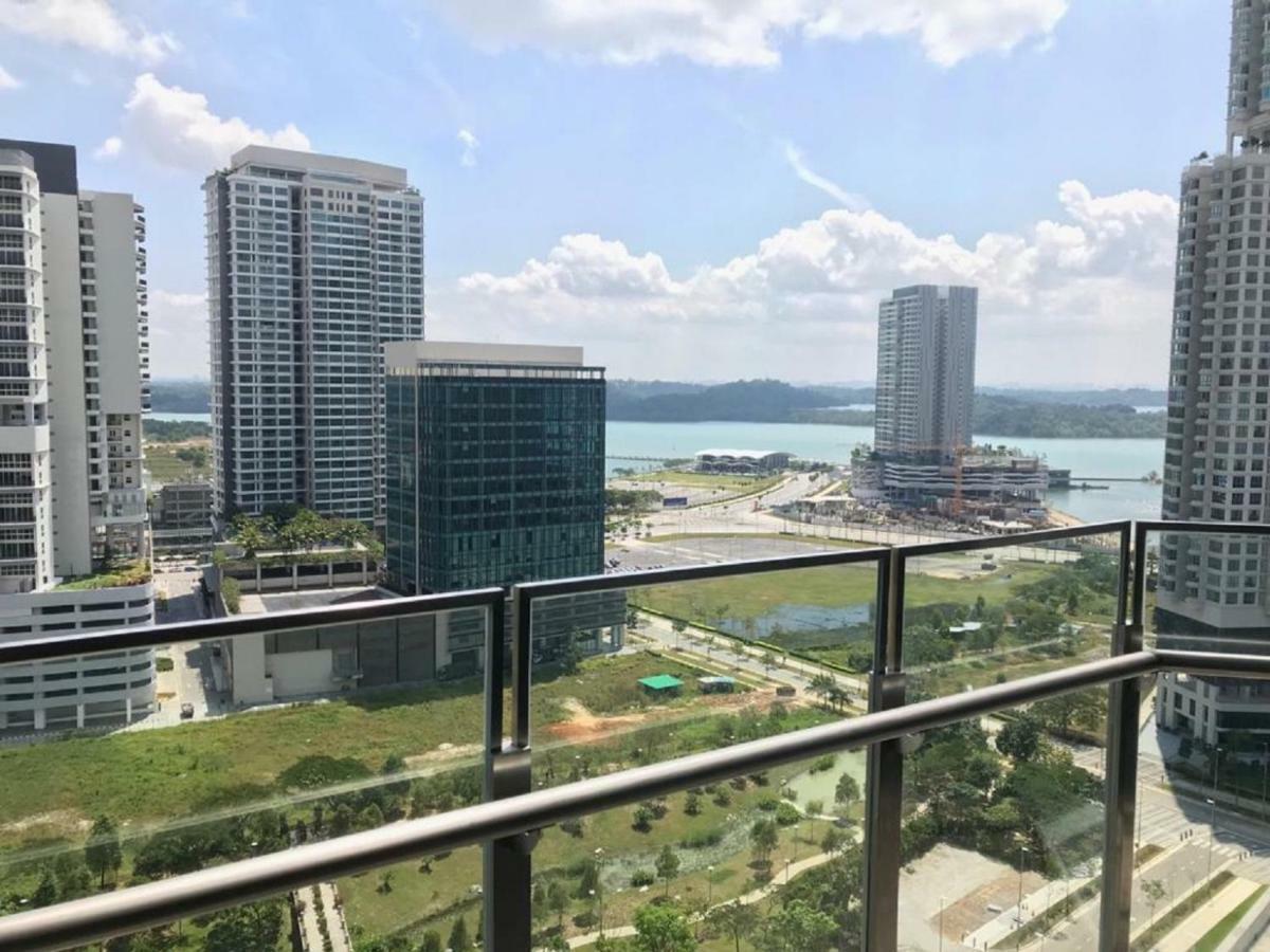 Almas Puteri Harbour Apartment Nusajaya  Exterior photo